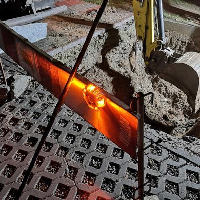 Комплект профессиональных фонарей Mactronic M-Flare (65 Lm) Amber Magnet Synch Recharg 12/220V (PSD0012)