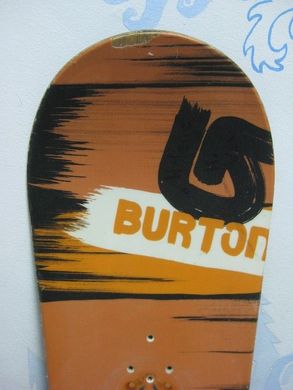 Сноуборд Burton (ростовка 120) есть в таблице 26