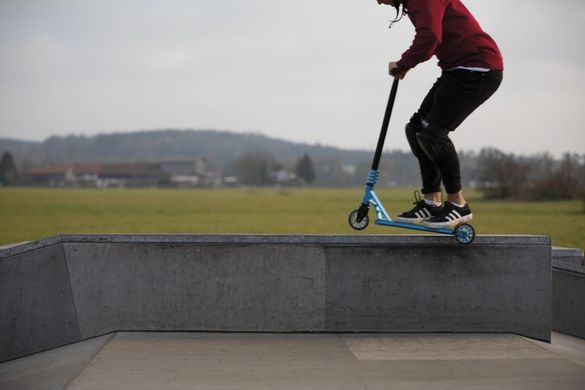 Самокат трюковий Schildkrot Flipwhip Electric Blue