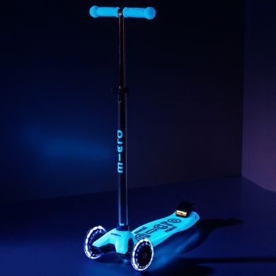 Самокат Micro Maxi Deluxe Glow LED &ndash; СИНИЙ ХРУСТАЛЬ (до 50 kg, 3-х колесный, свет)