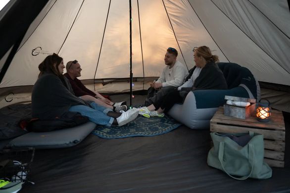 Палатка семиместная Easy Camp Moonlight Bell Grey