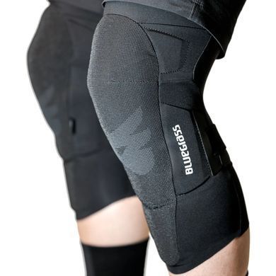 Захист коліна Bluegrass PROTECTION KNEE AURA CORE CE XL