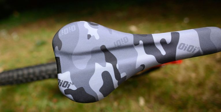 Седло DMR Oi-Oi Camo Black/Grey